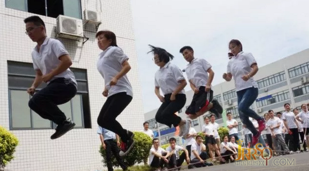 奧特朗第十一屆運動會盛大開幕，精彩賽事火熱進行中