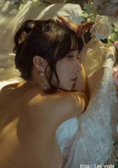 饱满乳沟h揉捏_4K在线观看视频